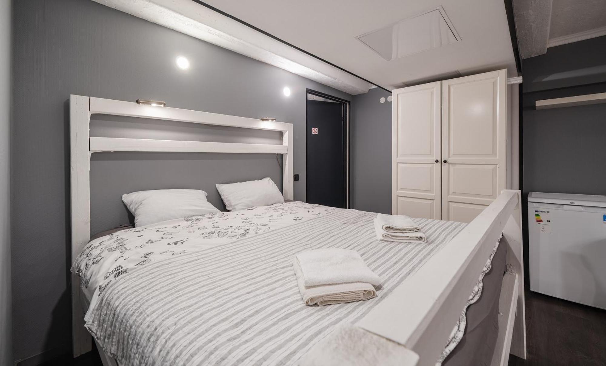 Islandijos Self Check-In Basement Apartments 빌뉴스 외부 사진